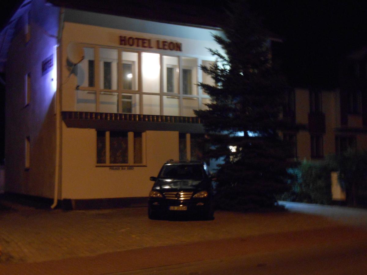 Hotel Leon Biała Podlaska Εξωτερικό φωτογραφία
